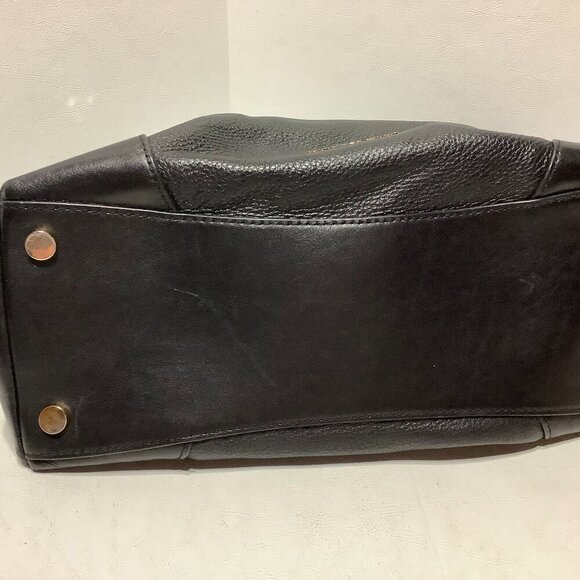 Michael Kors Pebbled Leather Crosby Padlock Shoulder Bag Purse Black 15" x 10" - Picture 7 of 9